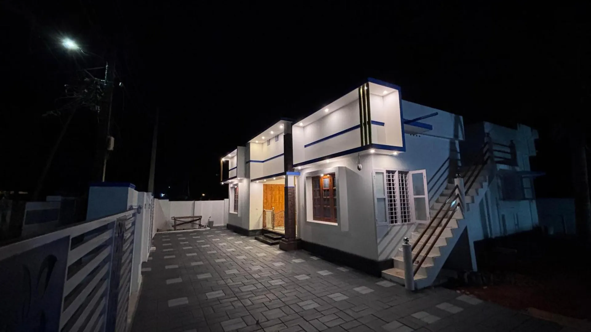 Moon 3Bhk Entire Villa 02 Varkala With Kitchen Индия